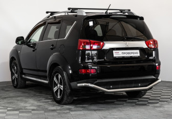 Подержанный автомобиль Peugeot 4007 2008 года (7 фото)