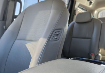 Подержанный автомобиль Kia Carnival 2018 года (11 фото)