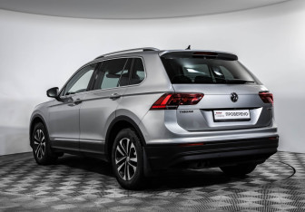 Подержанный автомобиль Volkswagen Tiguan 2019 года (7 фото)