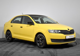 Подержанный автомобиль Skoda Rapid Liftback 2017 года (3 фото)