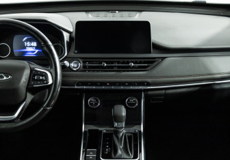 Подержанный автомобиль Chery Tiggo 8 2020 года (14 фото)