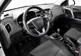 Подержанный автомобиль Hyundai Creta 2017 года (9 фото)