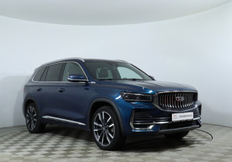 Подержанный автомобиль Geely Monjaro 2023 года (3 фото)