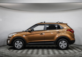 Подержанный автомобиль Hyundai Creta 2018 года (8 фото)
