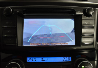 Подержанный автомобиль Toyota RAV4 2013 года (15 фото)