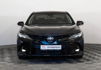 Подержанный автомобиль Toyota Camry Sedan 2018 года (2 фото)