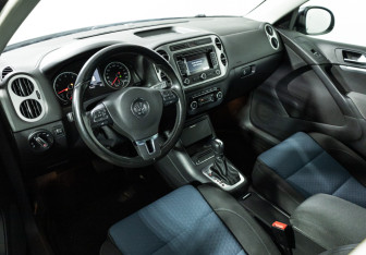 Подержанный автомобиль Volkswagen Tiguan 2013 года (11 фото)