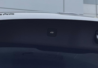 Подержанный автомобиль Changan CS95 2023 года (27 фото)