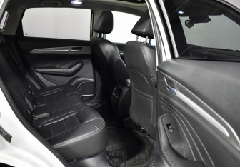 Подержанный автомобиль Haval F7 2019 года (12 фото)