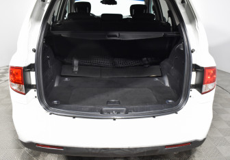 Подержанный автомобиль SsangYong Kyron 2012 года (21 фото)