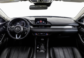 Подержанный автомобиль Mazda 6 Sedan 2021 года (10 фото)