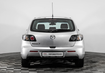 Подержанный автомобиль Mazda 3 Hatchback 2007 года (6 фото)