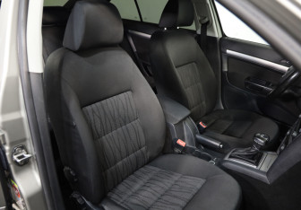 Подержанный автомобиль Skoda Octavia Liftback 2010 года (20 фото)