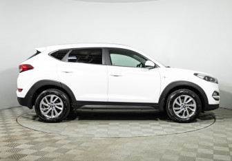 Подержанный автомобиль Hyundai Tucson 2018 года (4 фото)