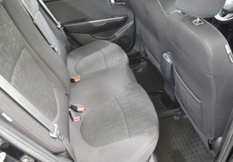 Подержанный автомобиль Kia Rio Sedan 2013 года (12 фото)