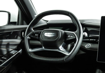 Подержанный автомобиль Geely Preface 2024 года (21 фото)