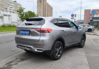 Подержанный автомобиль Haval F7 2019 года (4 фото)