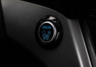 Подержанный автомобиль Ford Kuga 2017 года (16 фото)