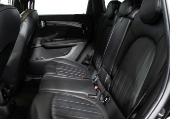 Подержанный автомобиль MINI Countryman 2019 года (10 фото)