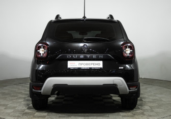 Подержанный автомобиль Renault Duster 2021 года (6 фото)