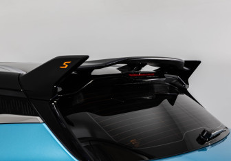 Подержанный автомобиль Geely Coolray 2024 года (32 фото)