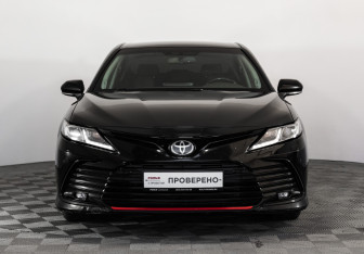 Подержанный автомобиль Toyota Camry Sedan 2021 года (2 фото)
