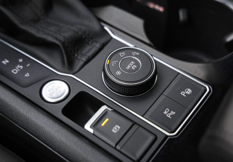 Подержанный автомобиль Volkswagen Teramont 2018 года (18 фото)