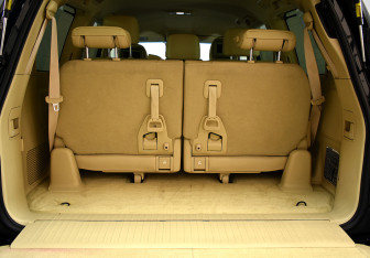 Подержанный автомобиль Toyota Land Cruiser Suv 2015 года (52 фото)