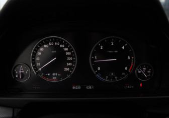 Подержанный автомобиль BMW X6 2018 года (10 фото)