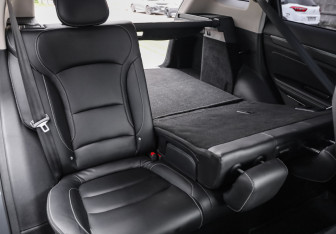 Подержанный автомобиль Geely Atlas Pro 2021 года (28 фото)