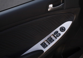 Подержанный автомобиль Hyundai Solaris Sedan 2014 года (13 фото)
