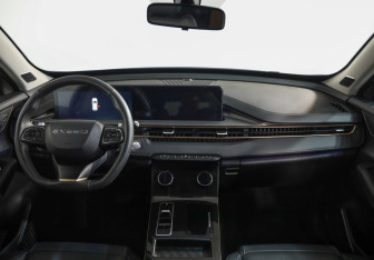 Подержанный автомобиль Exeed LX 2023 года (9 фото)