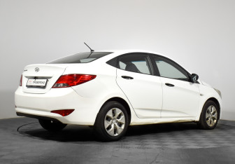 Подержанный автомобиль Hyundai Solaris Sedan 2016 года (5 фото)