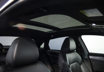 Подержанный автомобиль Kia K5 2021 года (25 фото)