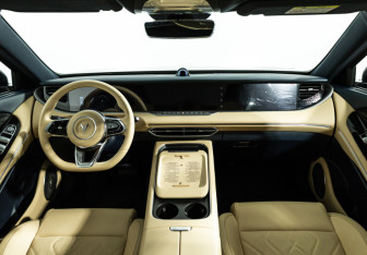 Подержанный автомобиль Voyah Free 2023 года (13 фото)