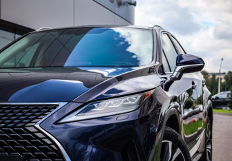 Подержанный автомобиль Lexus RX 2022 года (2 фото)