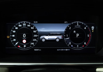 Подержанный автомобиль Land Rover Range Rover 2018 года (12 фото)