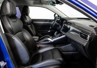Подержанный автомобиль Geely Atlas Pro 2022 года (23 фото)