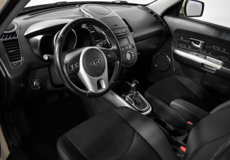 Подержанный автомобиль Kia Soul 2012 года (9 фото)