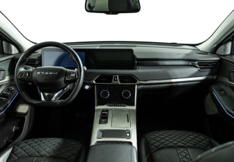 Подержанный автомобиль Exeed TXL 2021 года (13 фото)
