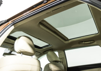 Подержанный автомобиль Toyota Venza 2011 года (15 фото)