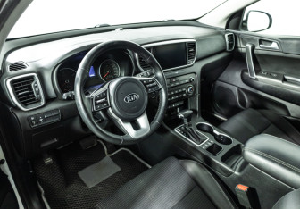 Подержанный автомобиль Kia Sportage 2021 года (11 фото)