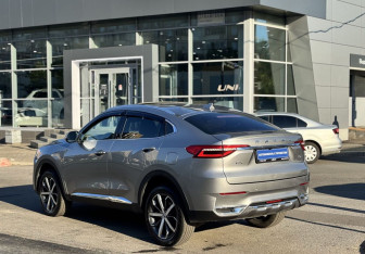 Подержанный автомобиль Haval F7x 2021 года (7 фото)