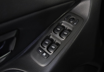 Подержанный автомобиль Volvo XC90 2012 года (15 фото)