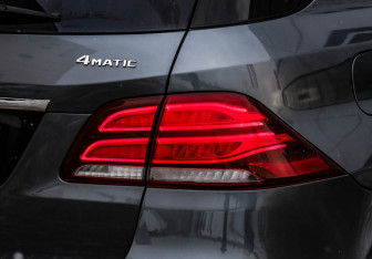 Подержанный автомобиль Mercedes-Benz GLE 2017 года (6 фото)