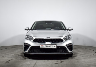 Подержанный автомобиль Kia Cerato Sedan 2021 года (2 фото)