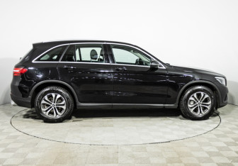 Подержанный автомобиль Mercedes-Benz GLC Coupe 2018 года (4 фото)