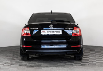 Подержанный автомобиль Skoda Octavia Liftback 2014 года (6 фото)