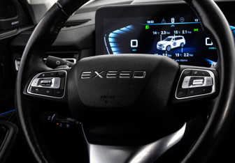 Подержанный автомобиль Exeed VX 2021 года (11 фото)