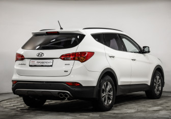Подержанный автомобиль Hyundai Santa Fe 2013 года (5 фото)